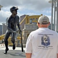 Roberto Clements, The Great One Statue, Pittsburgh, PA